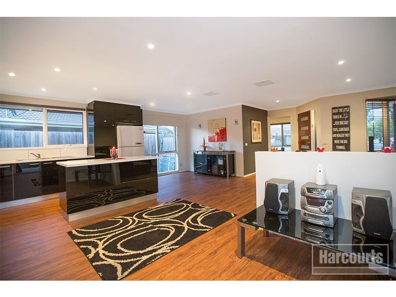 41 Barrington Drive, Pakenham VIC 3810