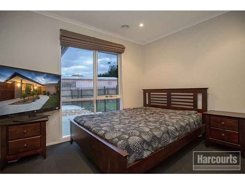 41 Barrington Drive, Pakenham VIC 3810