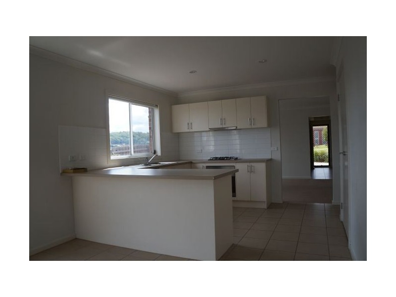 37 Manna Gum Drive, Pakenham VIC 3810