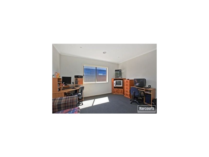 11 Maya Street, Pakenham VIC 3810