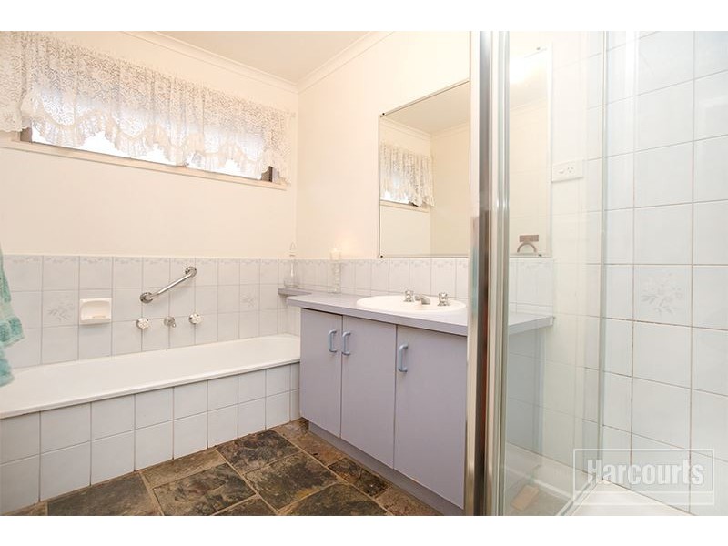 28 Howey Road, Pakenham VIC 3810