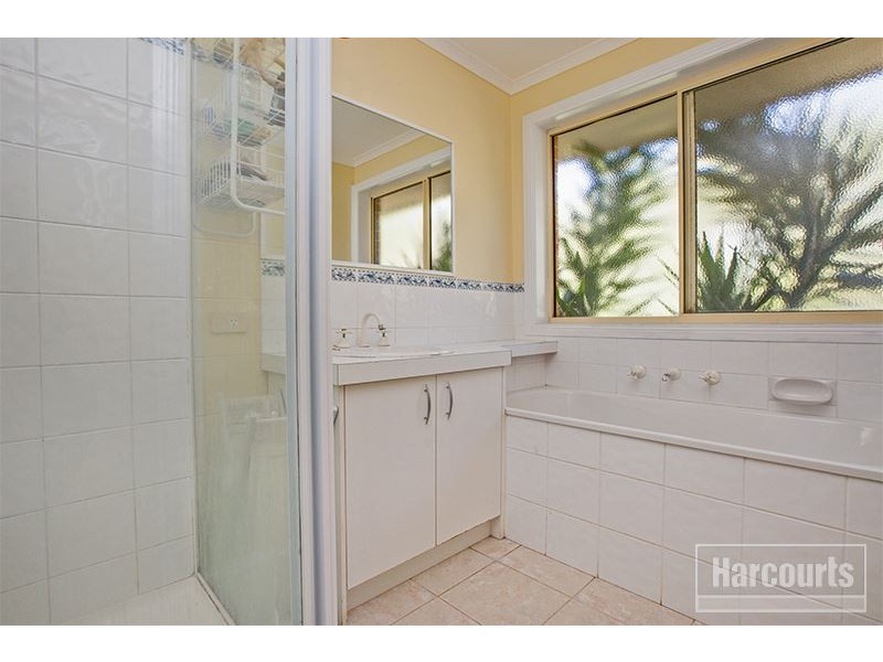 2 Tonia Court, Pakenham VIC 3810