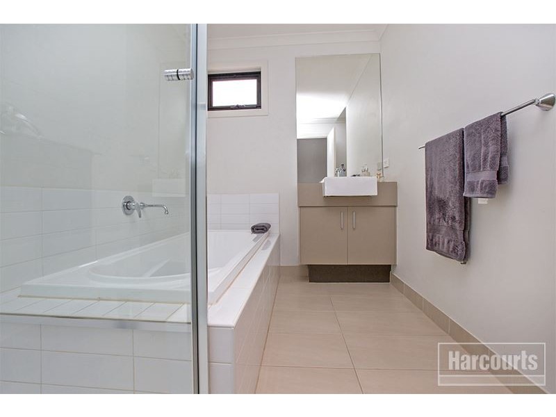 31 Flemington Rise, Officer VIC 3809
