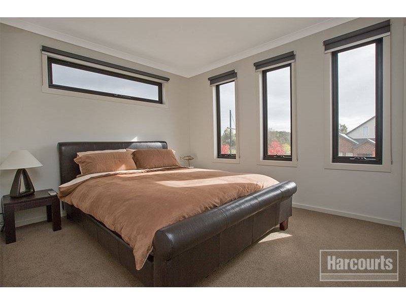31 Flemington Rise, Officer VIC 3809