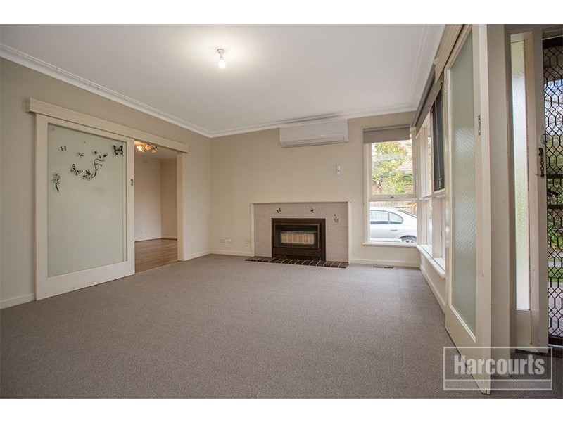 12 Henry Street, Pakenham VIC 3810