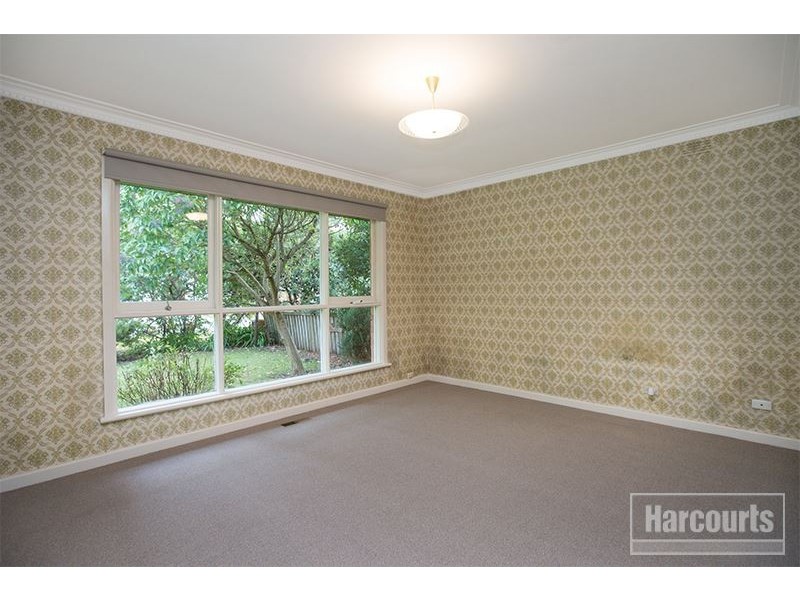 12 Henry Street, Pakenham VIC 3810