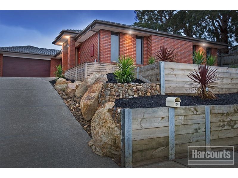 30 Ash Crescent, Pakenham VIC 3810