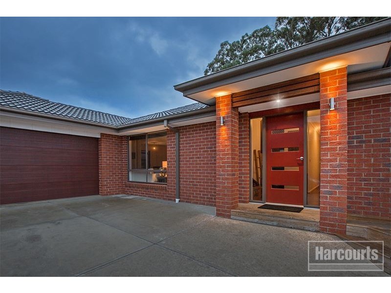30 Ash Crescent, Pakenham VIC 3810