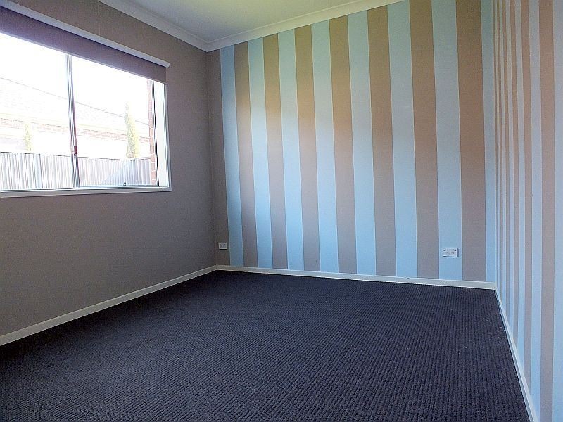 42 Everly Circuit, Pakenham VIC 3810