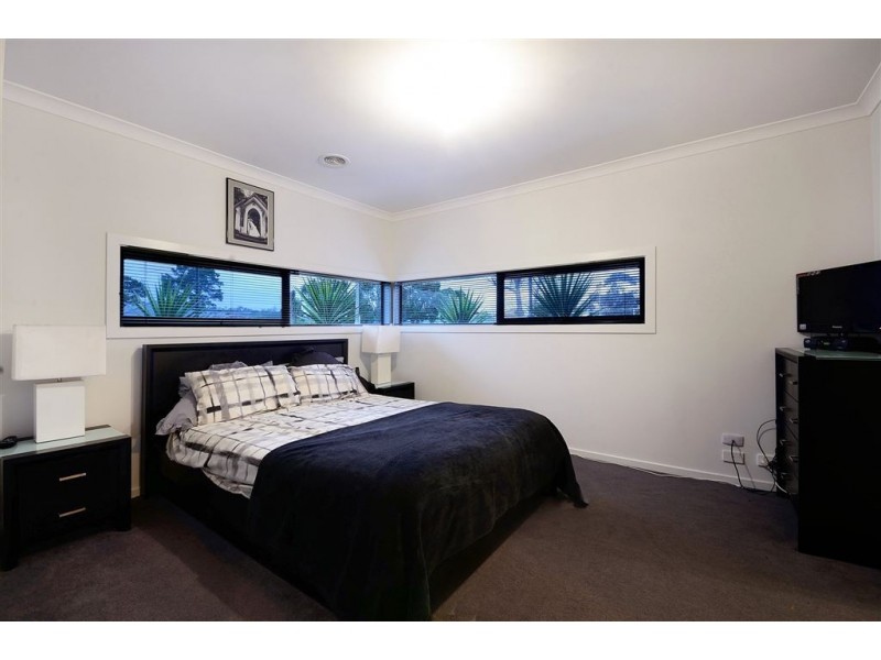 48 Central Avenue, Pakenham VIC 3810