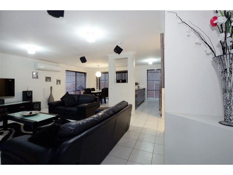 48 Central Avenue, Pakenham VIC 3810