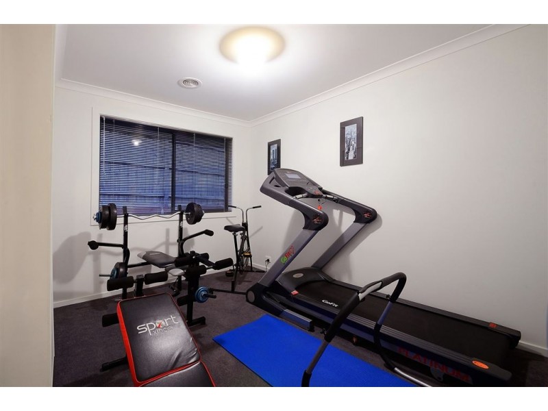 48 Central Avenue, Pakenham VIC 3810