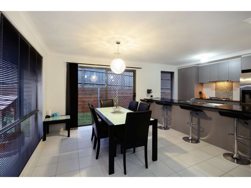 48 Central Avenue, Pakenham VIC 3810