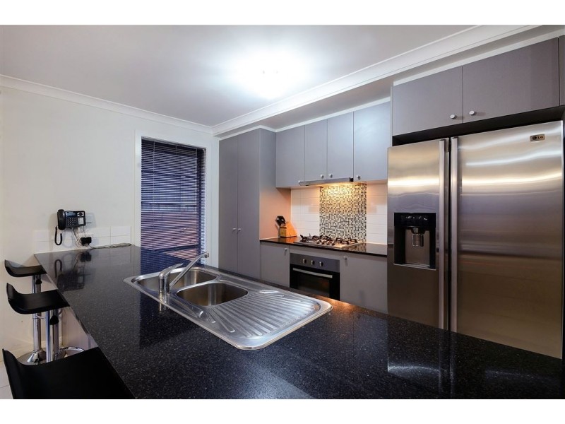 48 Central Avenue, Pakenham VIC 3810