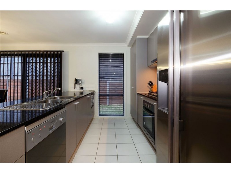 48 Central Avenue, Pakenham VIC 3810