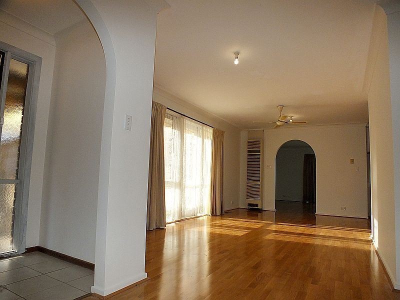 138 Racecourse Road, Pakenham VIC 3810