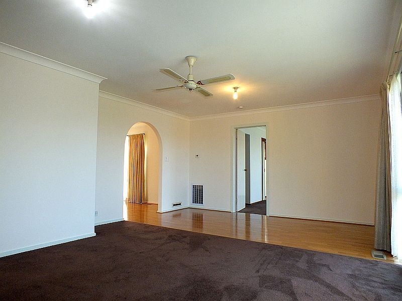 138 Racecourse Road, Pakenham VIC 3810