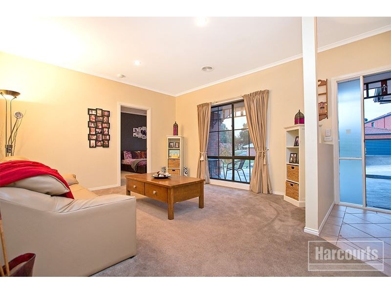2 Ralron Court, Pakenham VIC 3810
