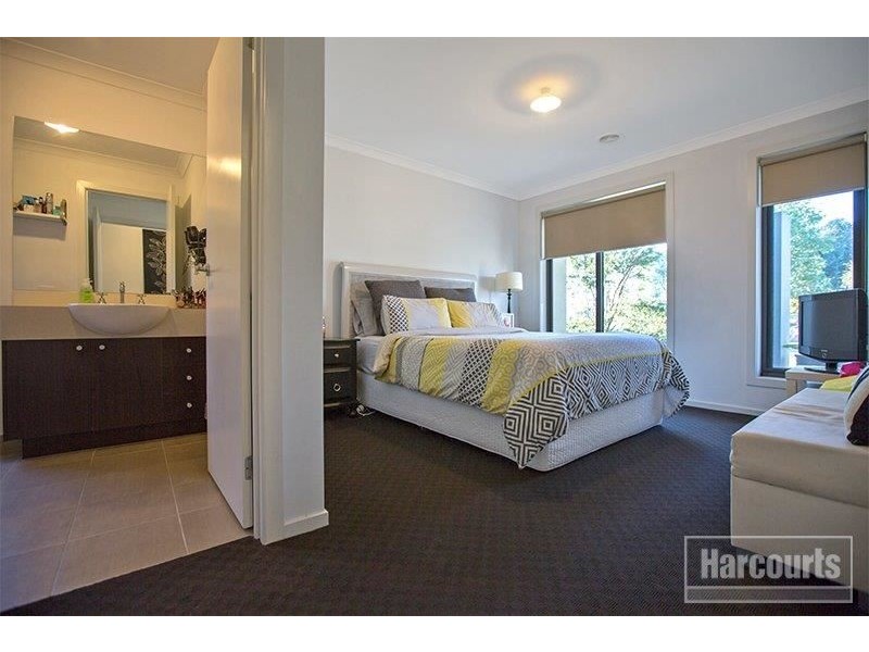 53 Victory Drive, Pakenham VIC 3810