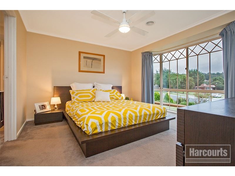 124 Eagle Drive, Pakenham VIC 3810