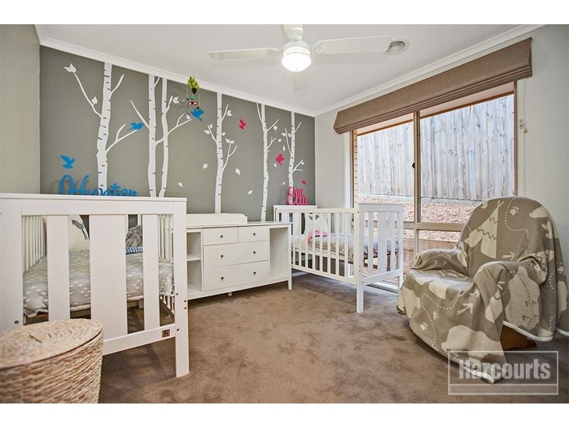 124 Eagle Drive, Pakenham VIC 3810