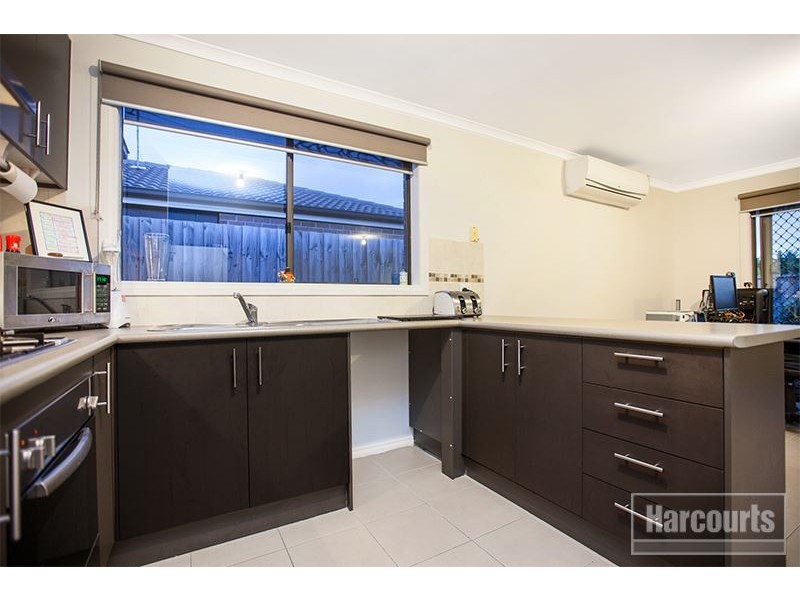 19/108 Ahern Road, Pakenham VIC 3810