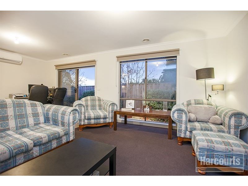 19/108 Ahern Road, Pakenham VIC 3810