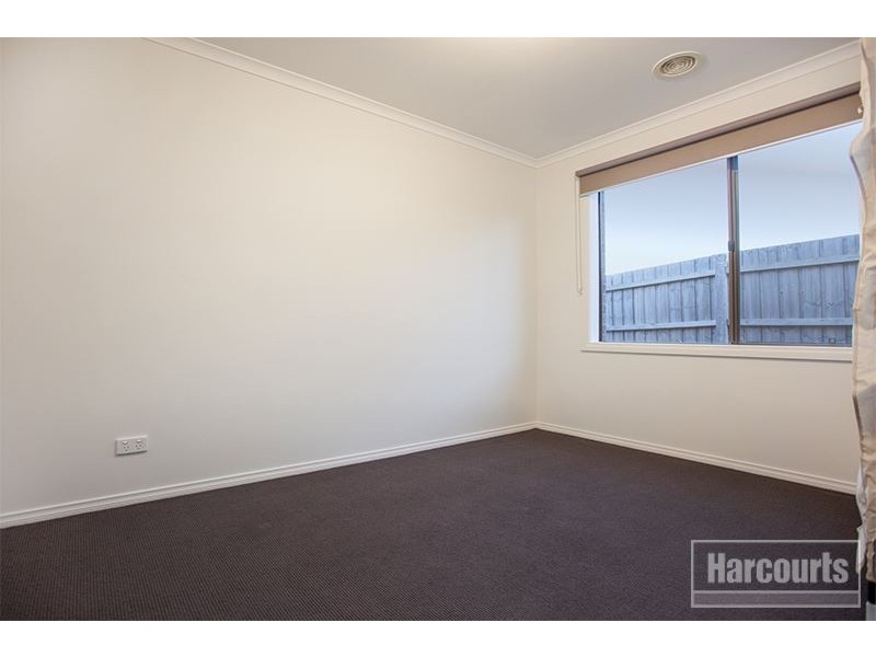 19/108 Ahern Road, Pakenham VIC 3810