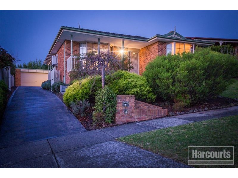 9 Settlers Hill Rise, Pakenham VIC 3810