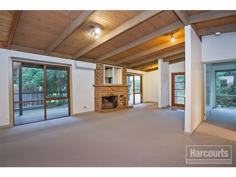 11 Adam Court, Pakenham VIC 3810