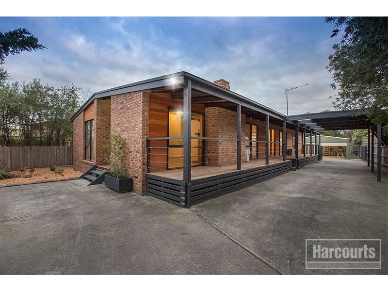 11 Adam Court, Pakenham VIC 3810