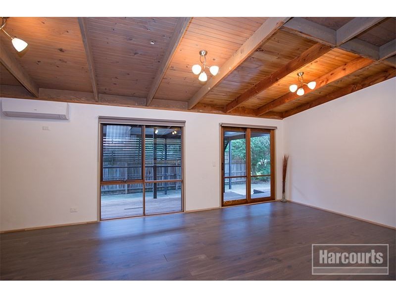 11 Adam Court, Pakenham VIC 3810