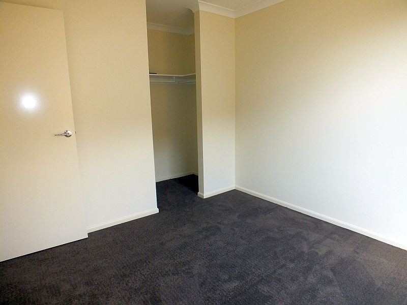 34 Warbler Street, Pakenham VIC 3810