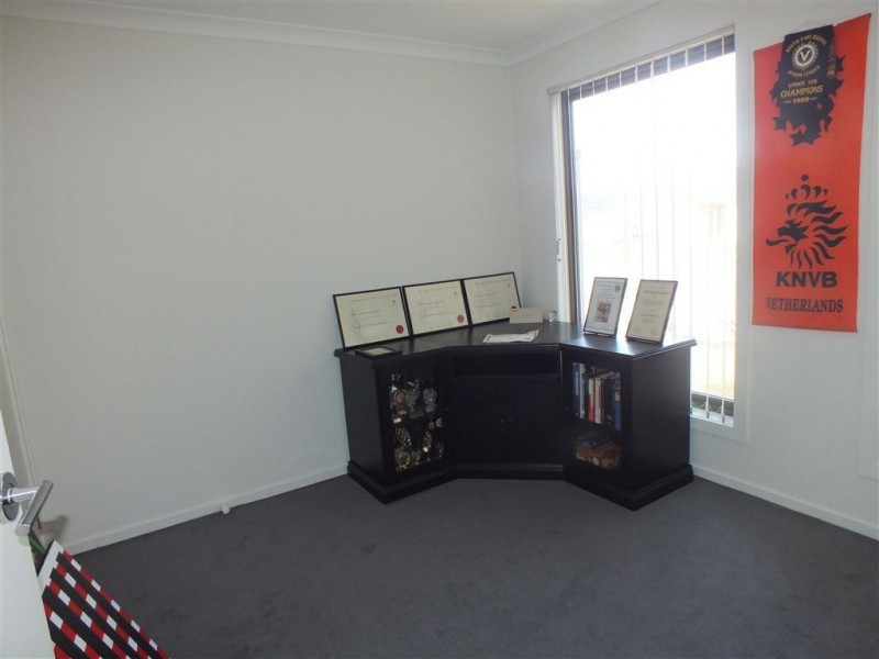 12 Victory Drive, Pakenham VIC 3810