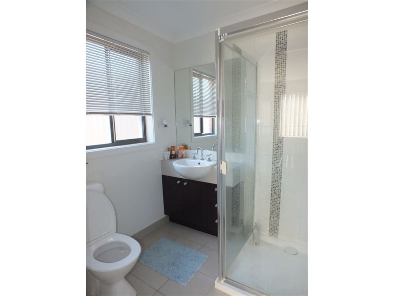 12 Victory Drive, Pakenham VIC 3810