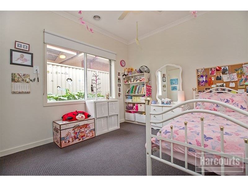 20 Juliet Gardens, Pakenham VIC 3810