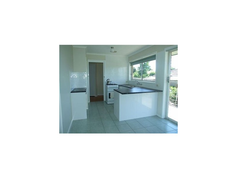 36 Princes Hwy, Pakenham VIC 3810