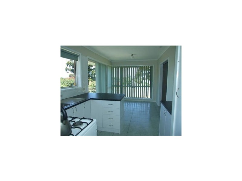 36 Princes Hwy, Pakenham VIC 3810