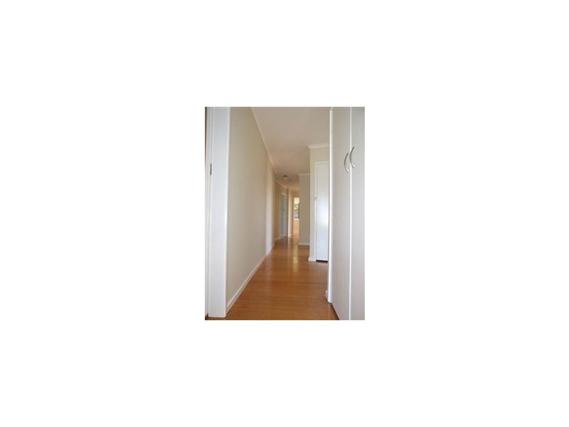 36 Princes Hwy, Pakenham VIC 3810