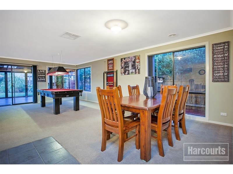 14 Grevillea Place, Pakenham VIC 3810
