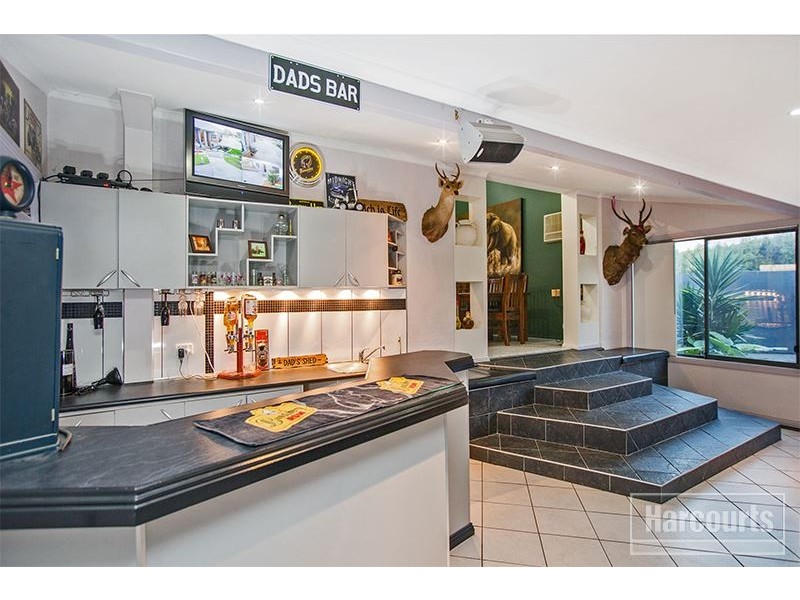 14 Lupin Court, Cranbourne North VIC 3977