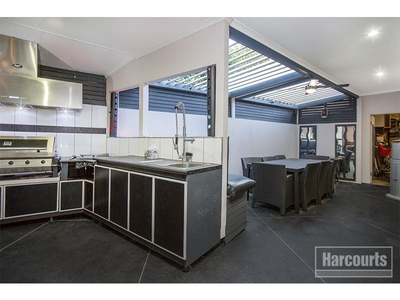 14 Lupin Court, Cranbourne North VIC 3977