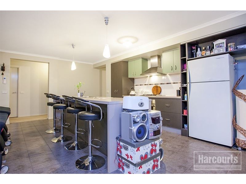 30 Scarlet Crescent, Pakenham VIC 3810