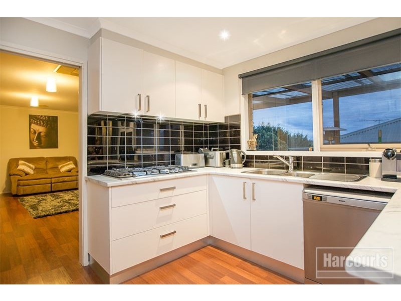 18 McGill Court, Pakenham VIC 3810