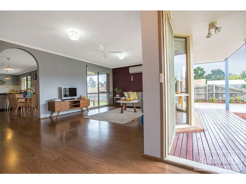 11 Matthews Court, Pakenham VIC 3810