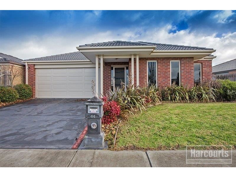 44 Webster Way, Pakenham VIC 3810