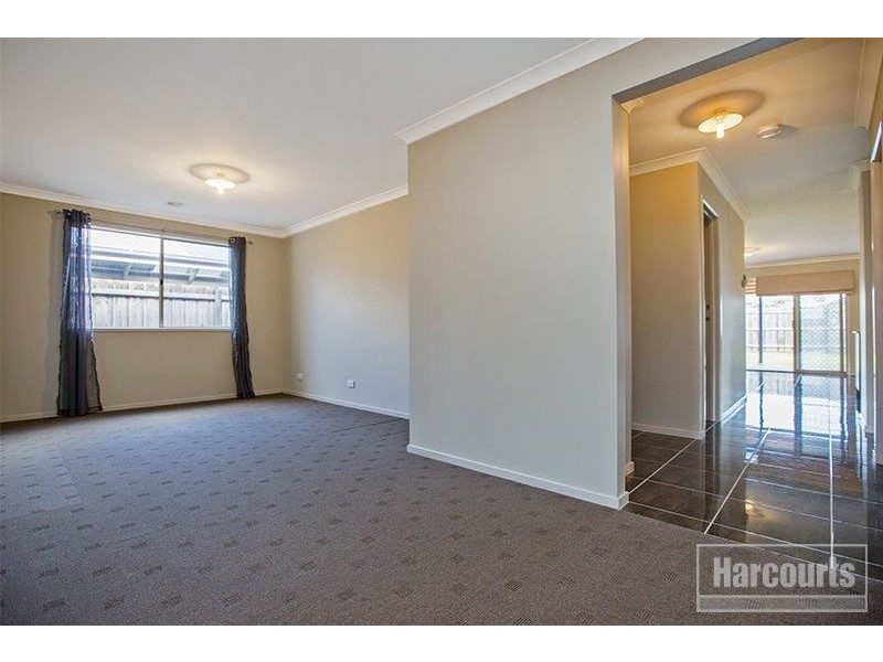 44 Webster Way, Pakenham VIC 3810