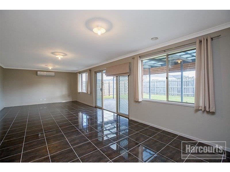 44 Webster Way, Pakenham VIC 3810