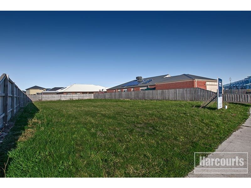 85 Banjo Patterson Drive, Pakenham VIC 3810