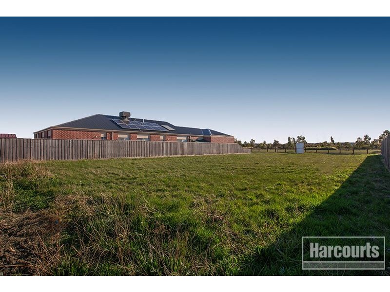 85 Banjo Patterson Drive, Pakenham VIC 3810